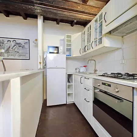 La Civetta A Navona Apartment